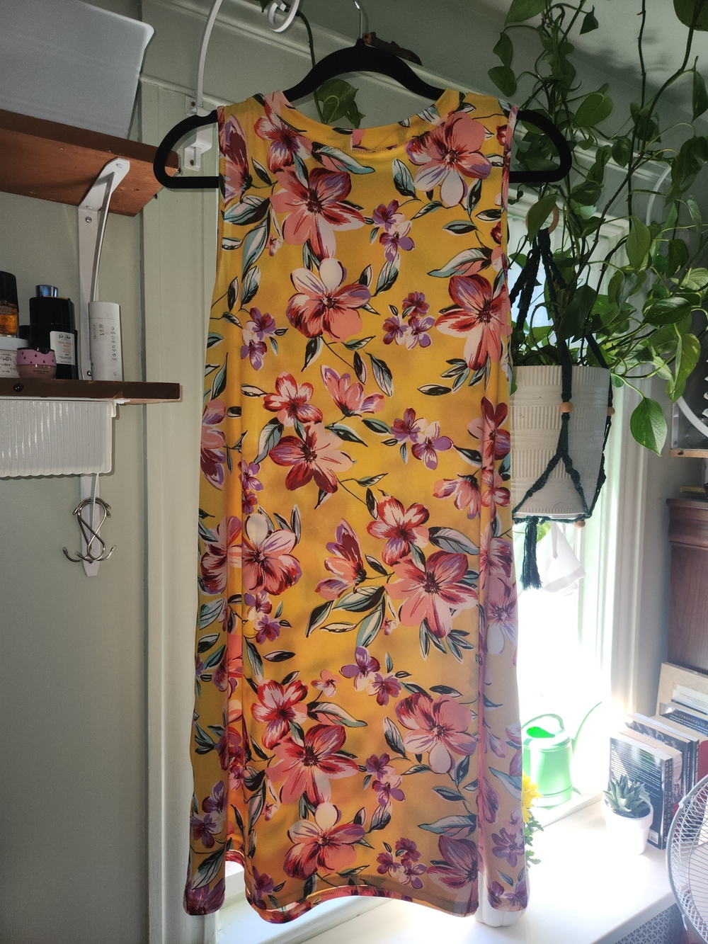 Sleeveless Yellow Floral Shift Dress - Picture 2 of 5